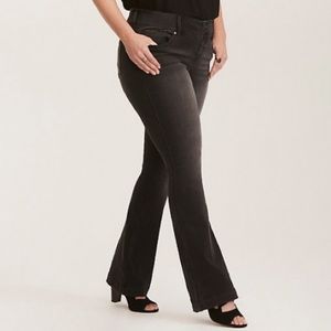 Torrid 3 button flared jeans size 20 black wash